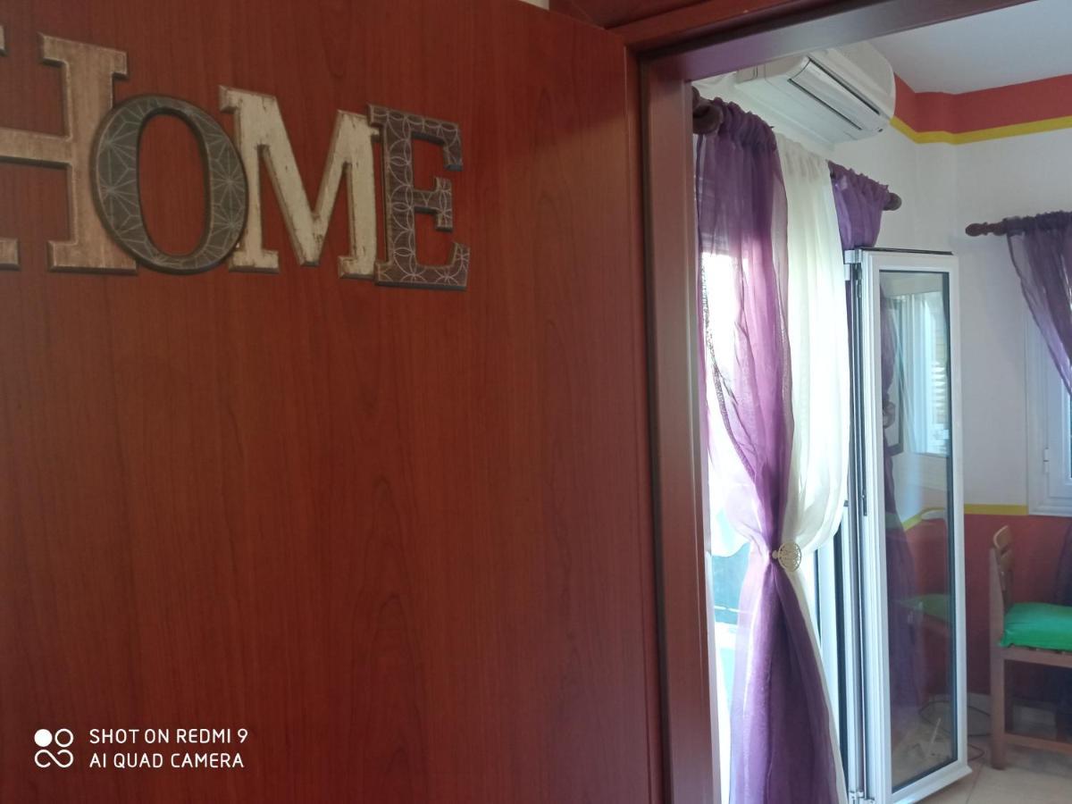 S.D Apartment 2 Lavrio Exterior photo