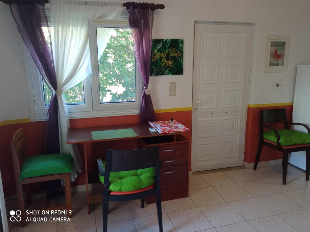 S.D Apartment 2 Lavrio Exterior photo