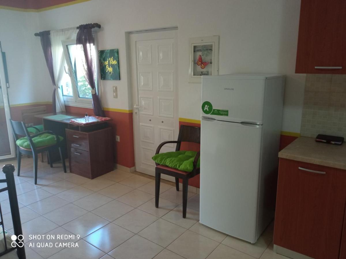 S.D Apartment 2 Lavrio Exterior photo